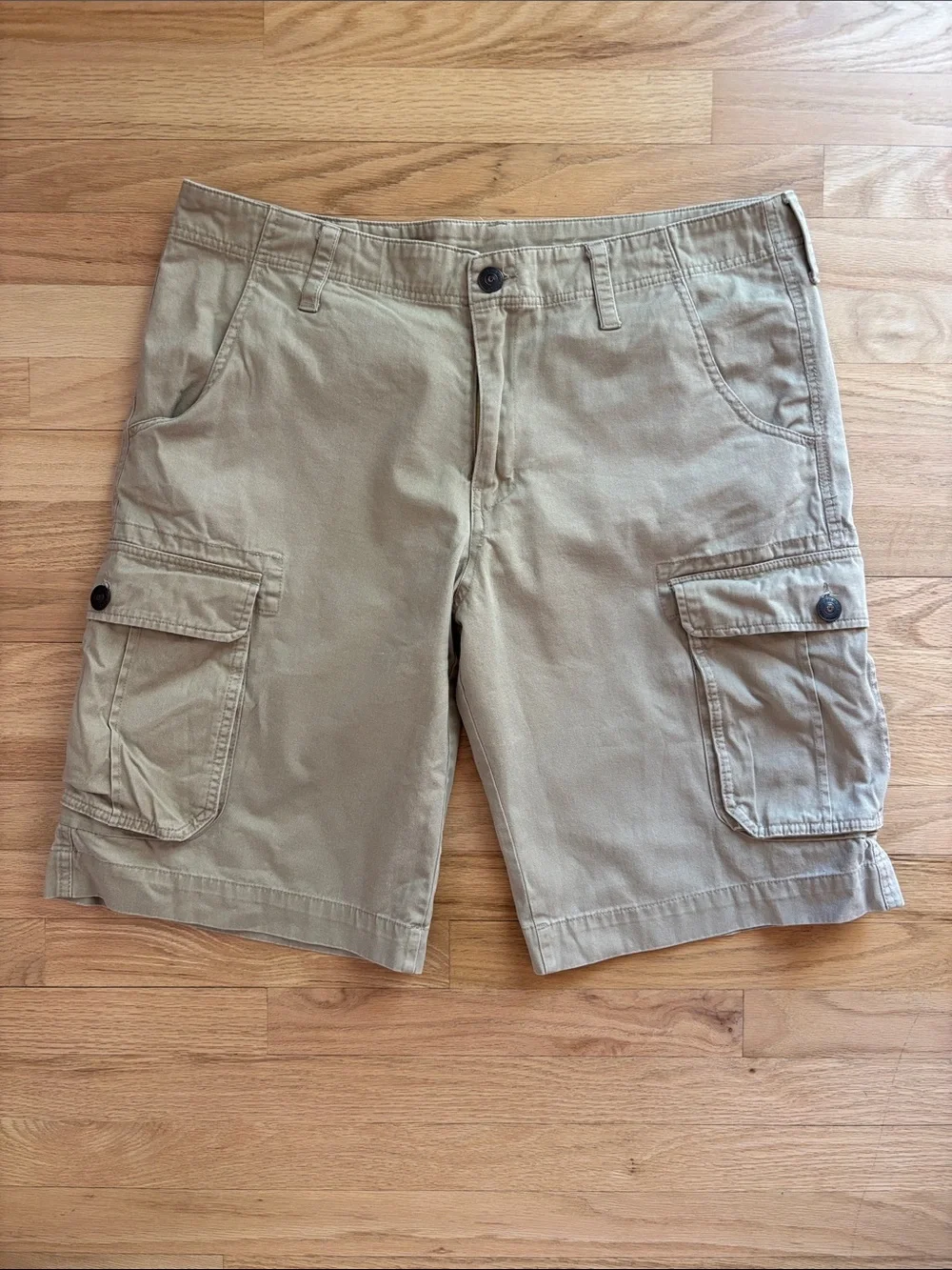 True Religion Men's Size 36 Cargo Shorts Khaki Tan Zip-Fly